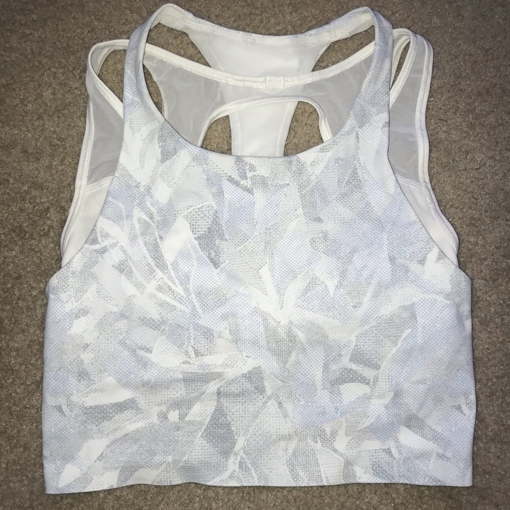 Women’s lululemon sports tank crop top